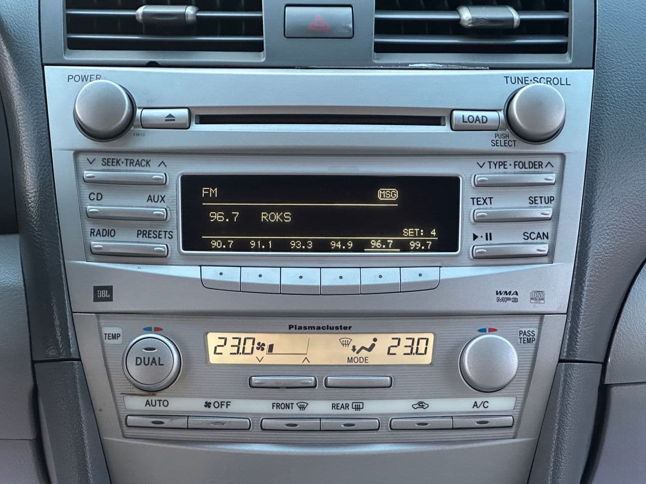 Toyota Camry 2011 — Миниатюра 9