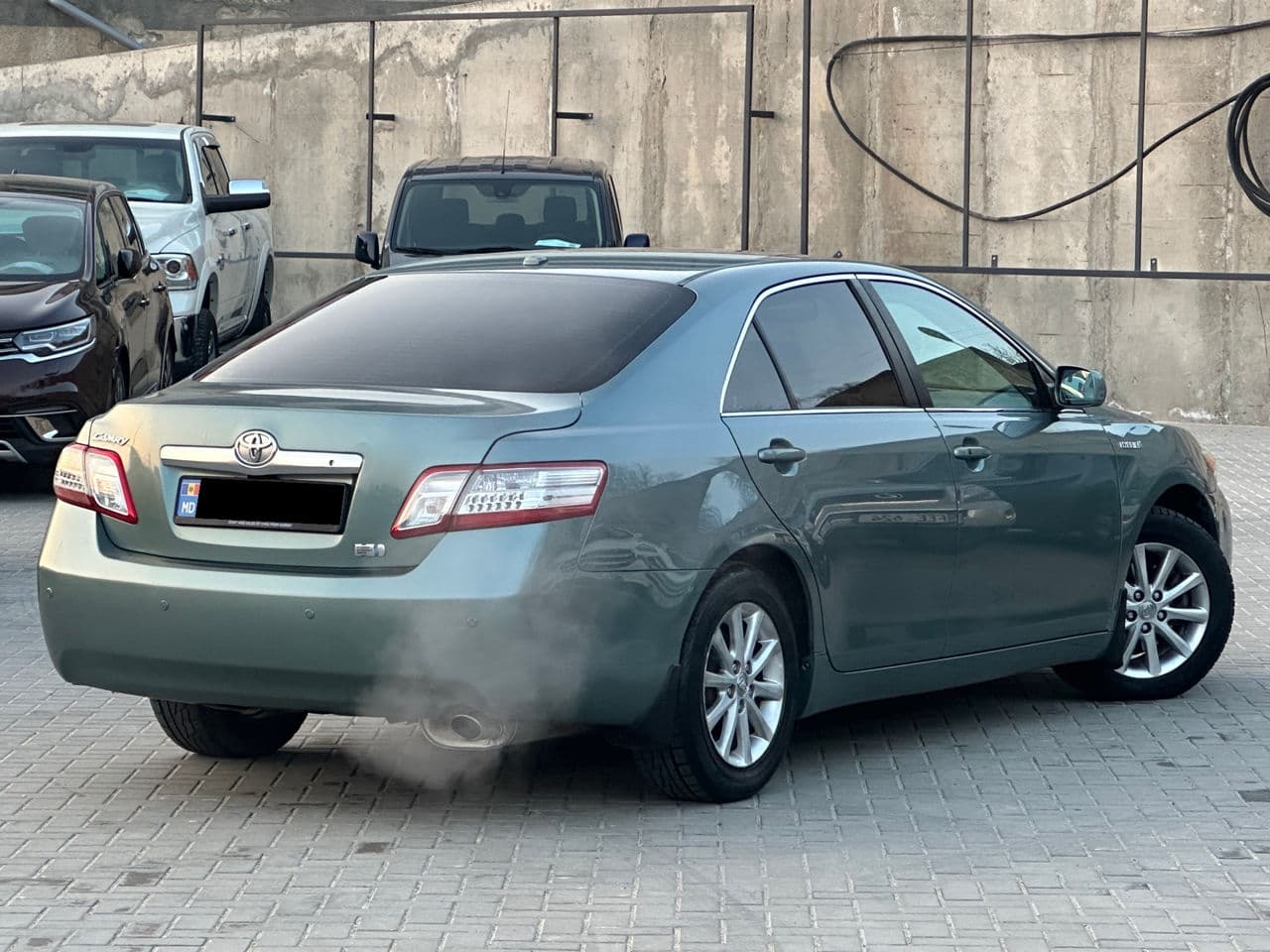 Toyota Camry 2011 — Миниатюра 3