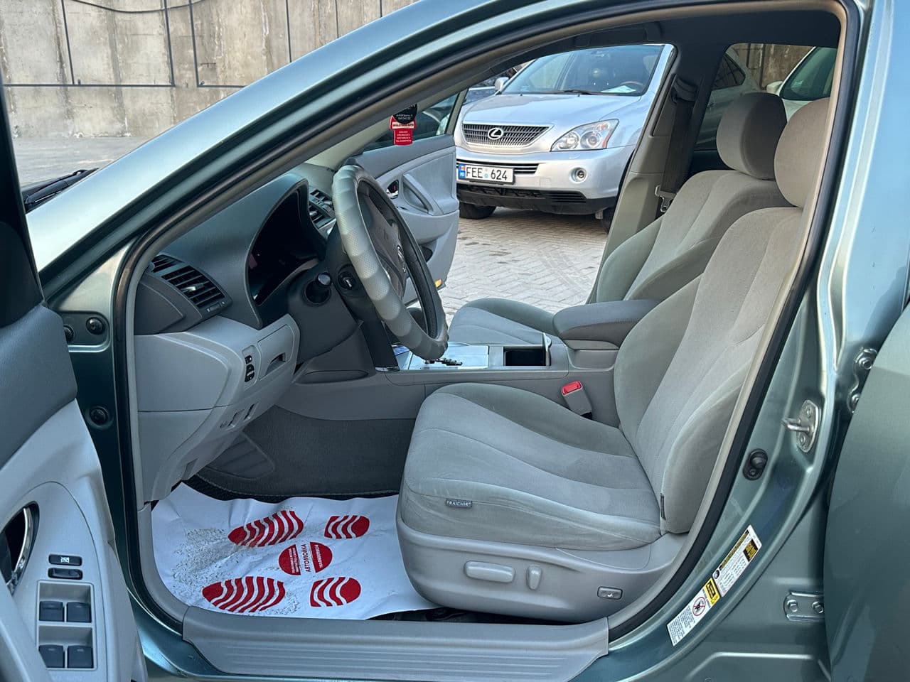 Toyota Camry 2011 — Миниатюра 5