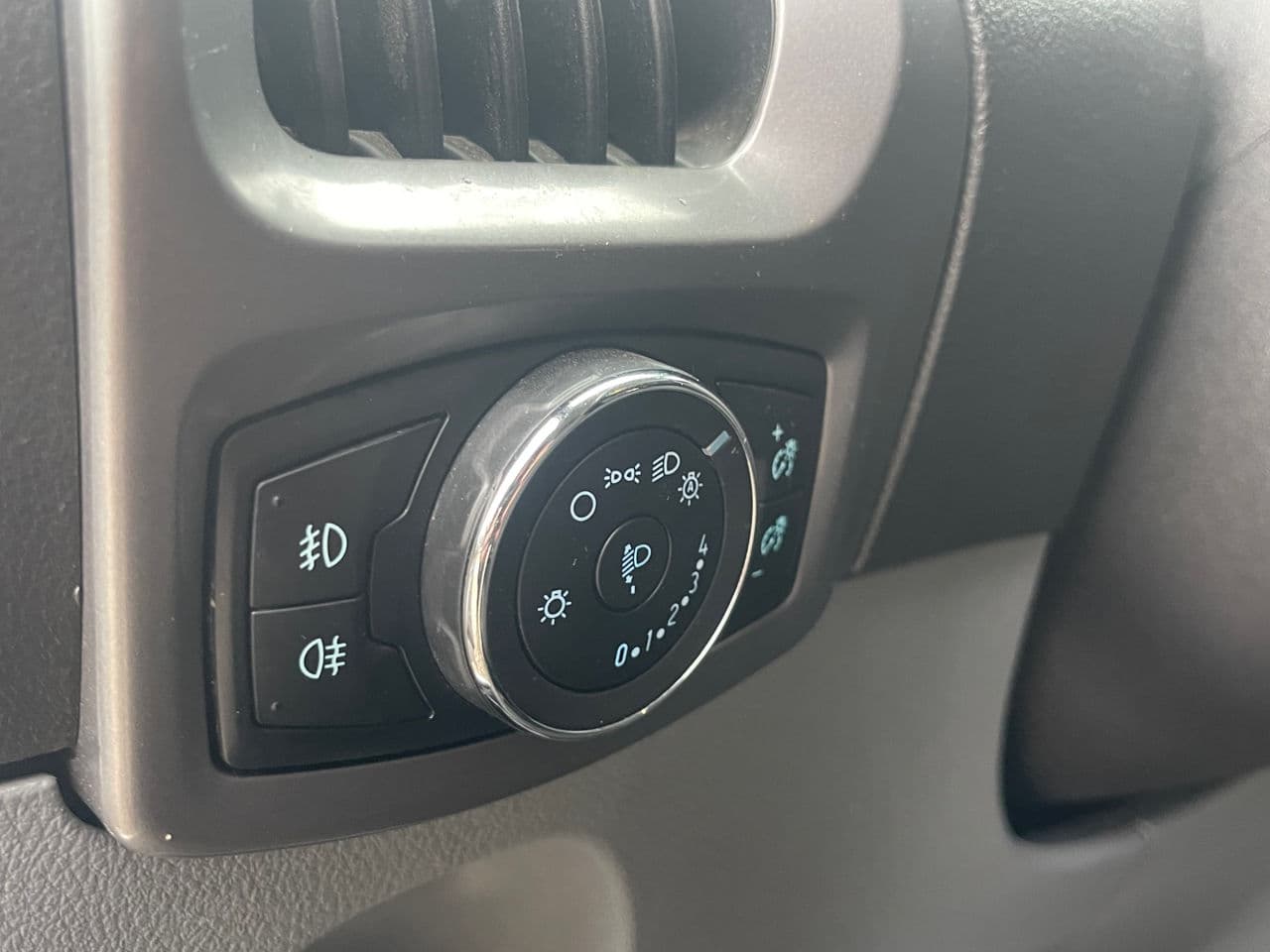 Ford Transit 2015 — Миниатюра 7