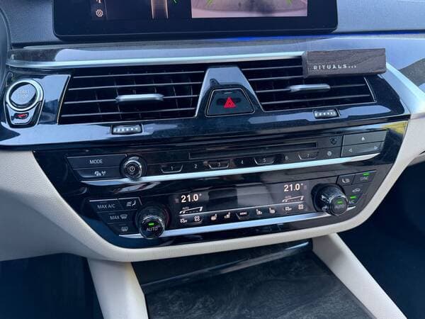 2017 BMW 540 — Miniatură 11