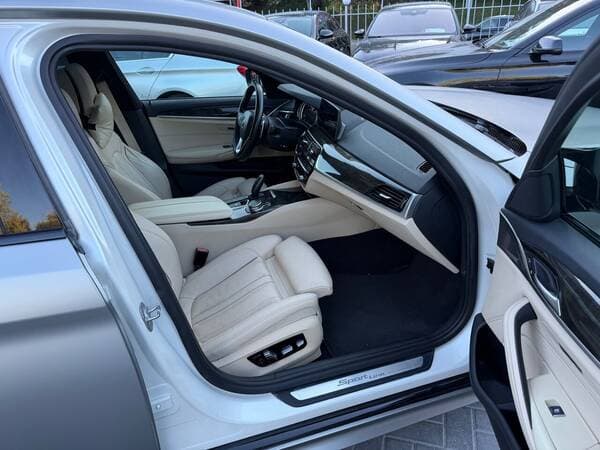 2017 BMW 540 — Miniatură 7