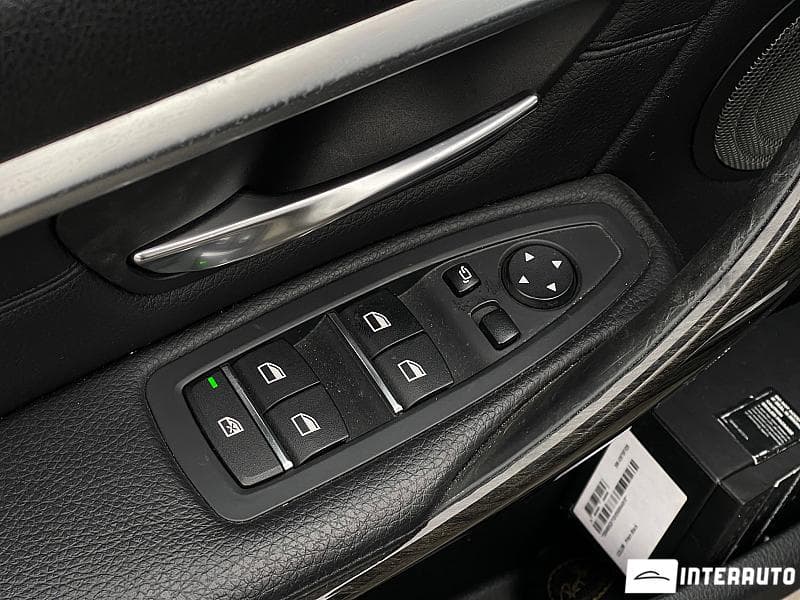 BMW 330E 2015 — Миниатюра 8