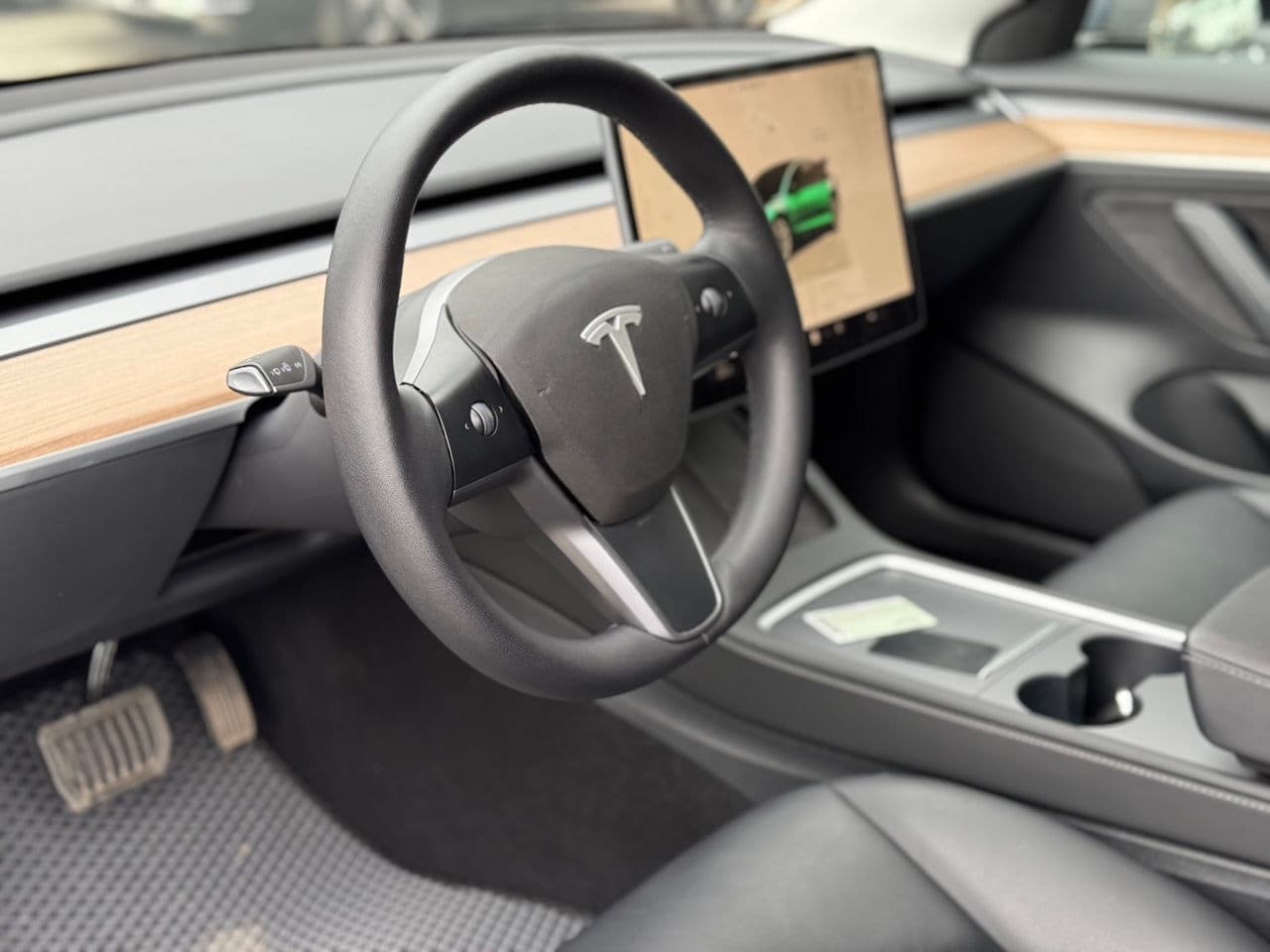 Tesla Model 3 2023 — Миниатюра 7