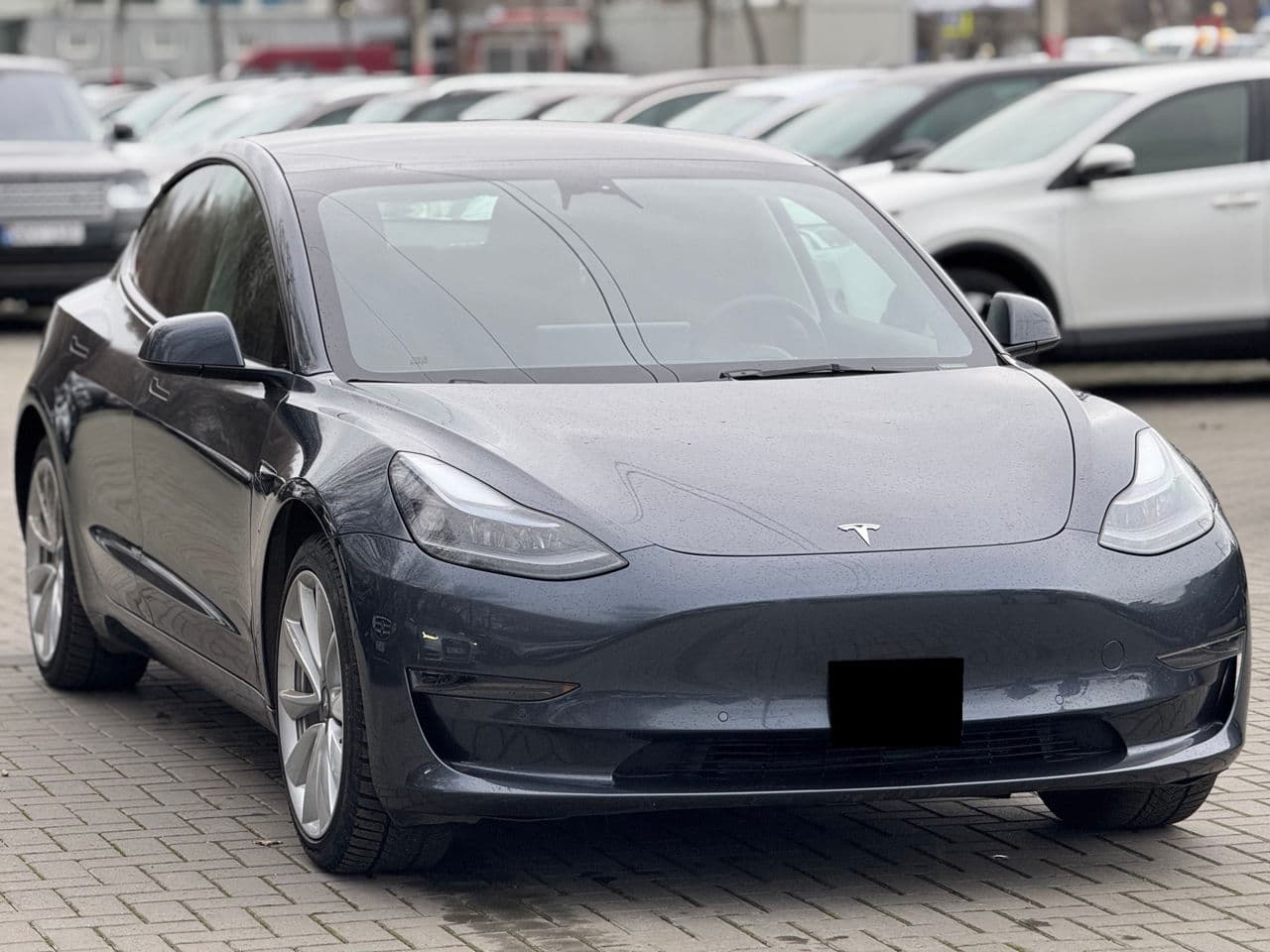 Tesla Model 3 2023 — Миниатюра 3