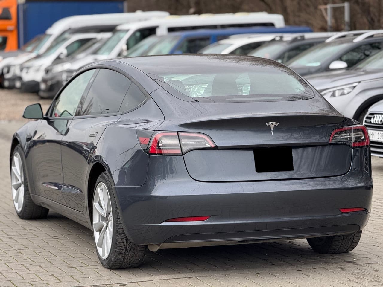 Tesla Model 3 2023 — Миниатюра 2