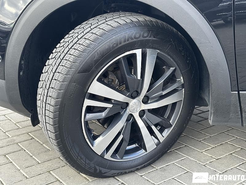 Peugeot 3008 2018 — Миниатюра 18