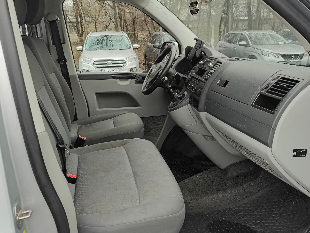 Volkswagen Transporter 2010 — Миниатюра 6