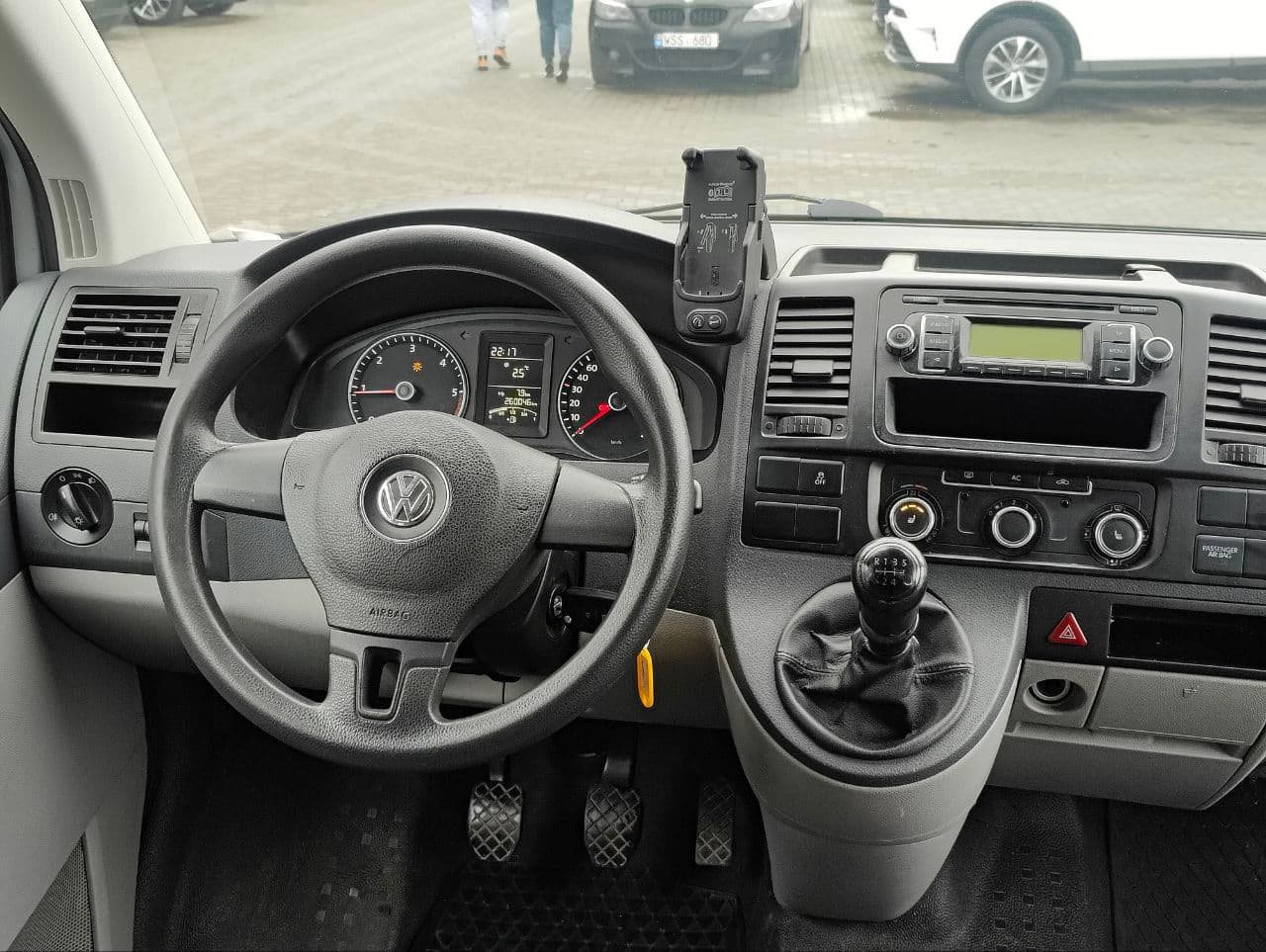 Volkswagen Transporter 2010 — Миниатюра 9