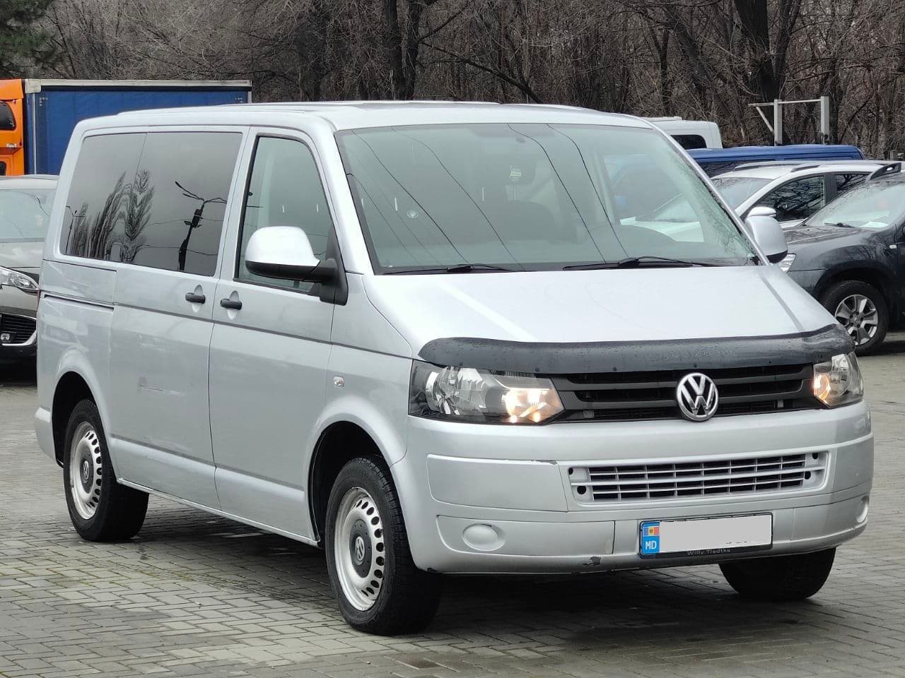 Volkswagen Transporter 2010 — Миниатюра 3
