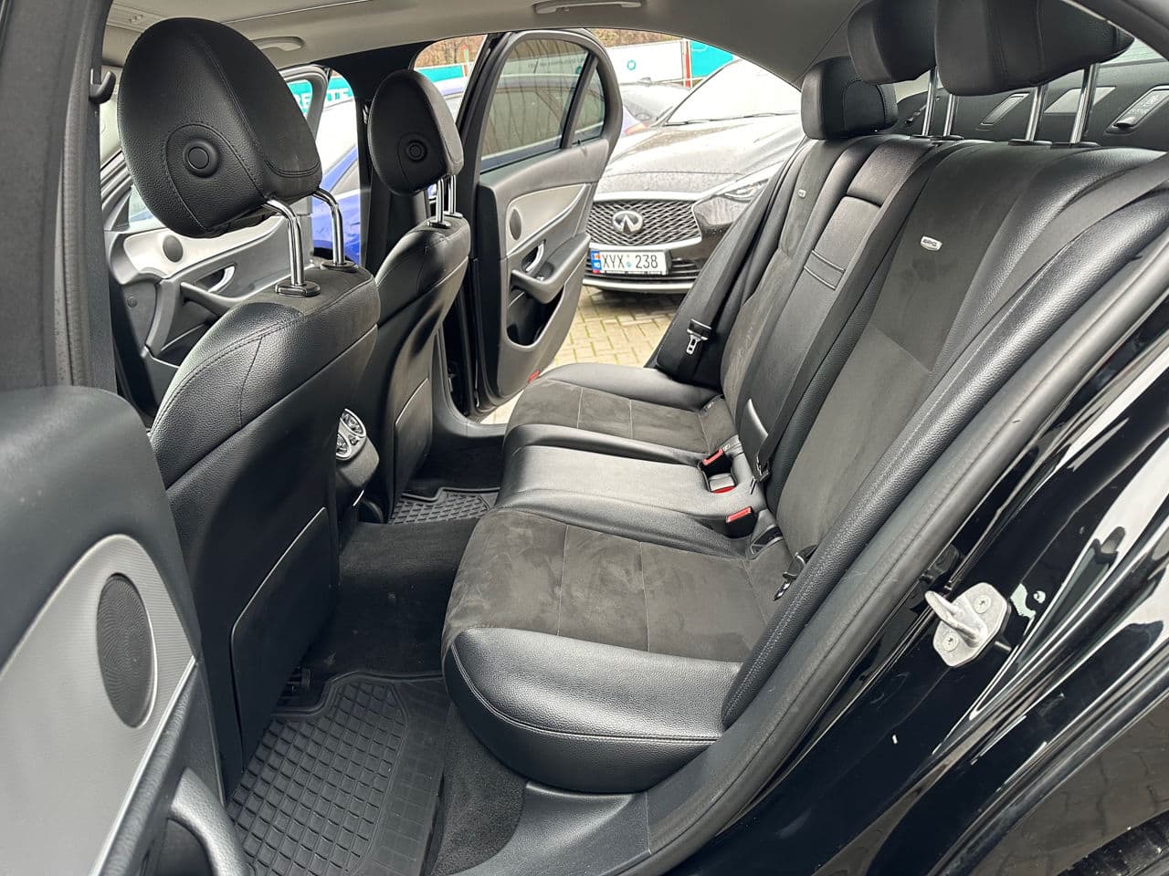 Mercedes E 220 2016 — Миниатюра 16