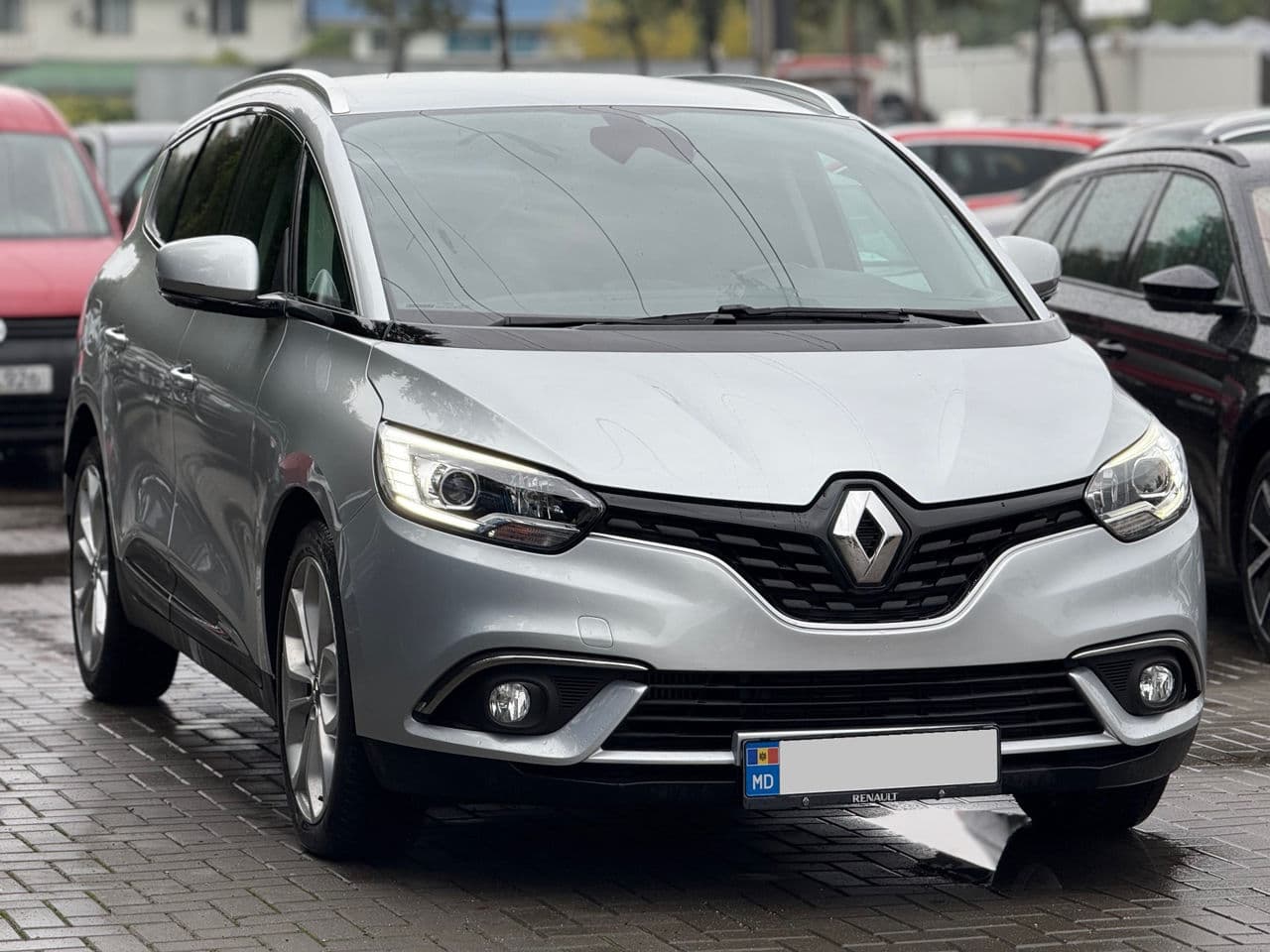 Renault Grand Scenic 2018 — Миниатюра 3