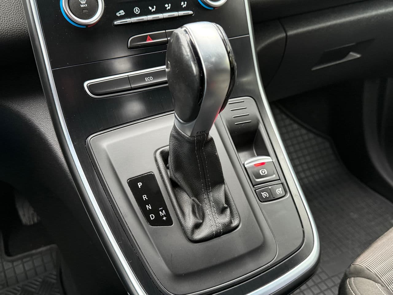 Renault Grand Scenic 2018 — Миниатюра 13