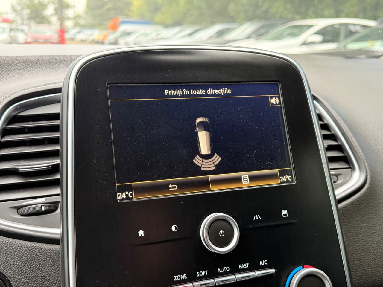 Renault Grand Scenic 2018 — Миниатюра 11