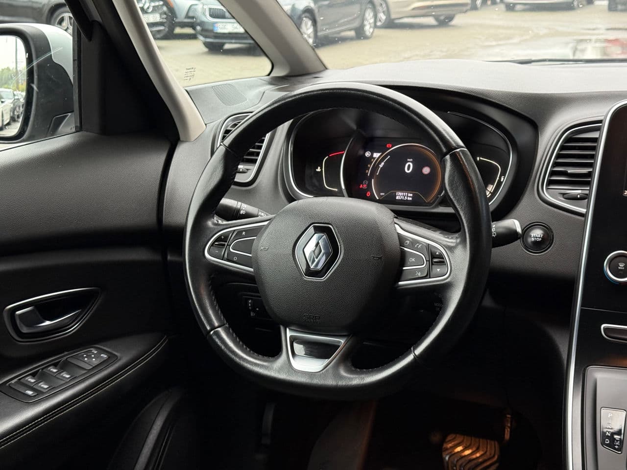 Renault Grand Scenic 2018 — Миниатюра 9