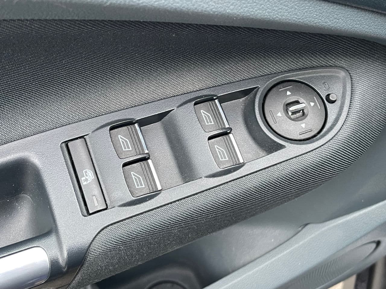 Ford C-MAX 2014 — Миниатюра 15