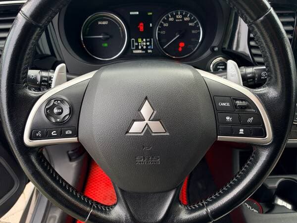 2015 Mitsubishi Outlander — Miniatură 11