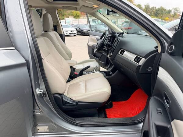 2015 Mitsubishi Outlander — Miniatură 7