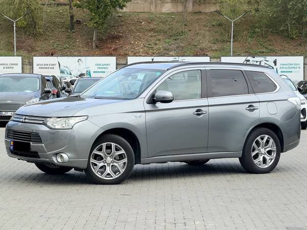 2015 Mitsubishi Outlander — Miniatură 2