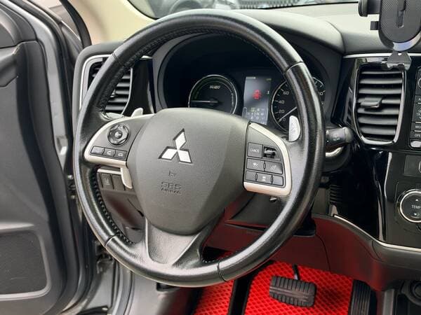 2015 Mitsubishi Outlander — Miniatură 9