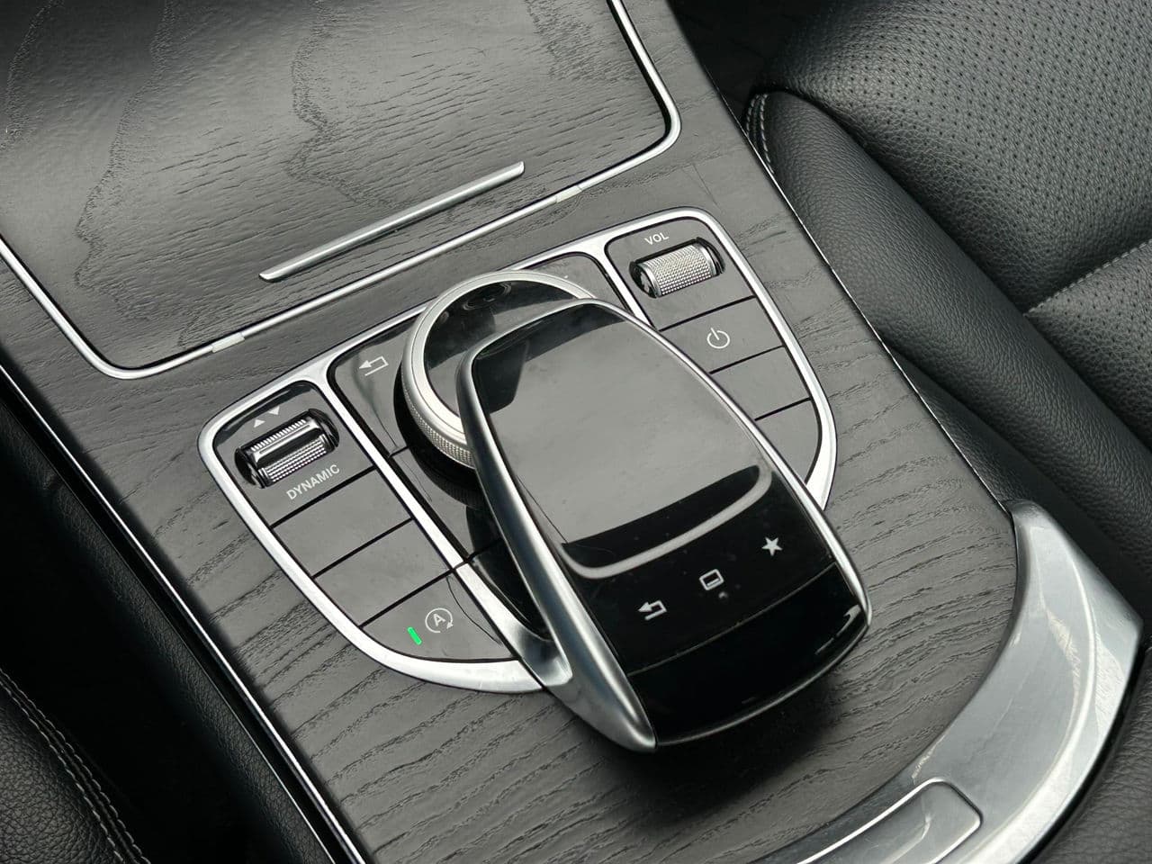Mercedes C 300 2016 — Миниатюра 14