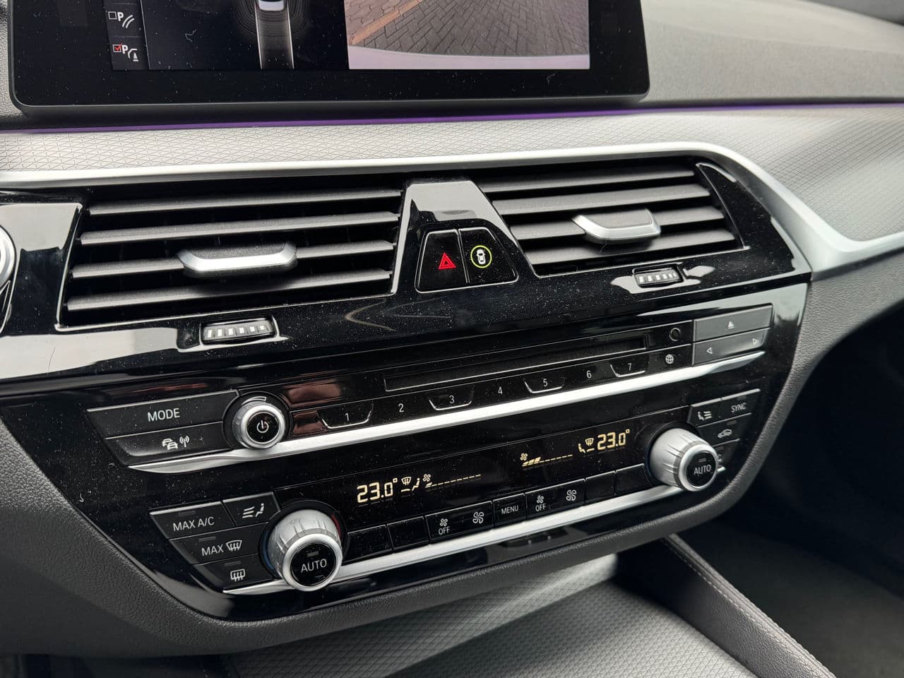 BMW 530e 2018 — Миниатюра 14