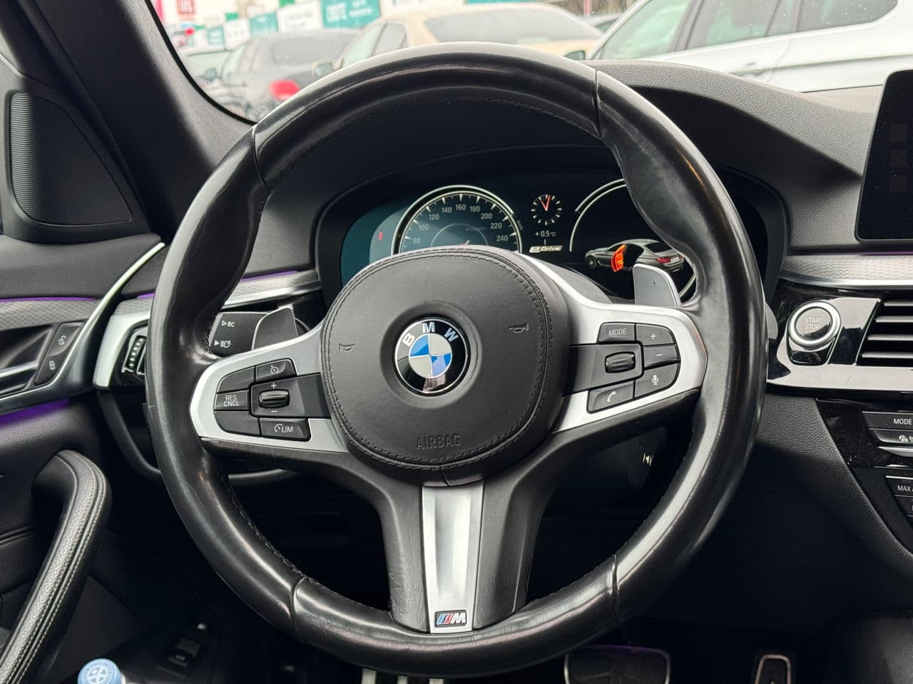BMW 530e 2018 — Миниатюра 12