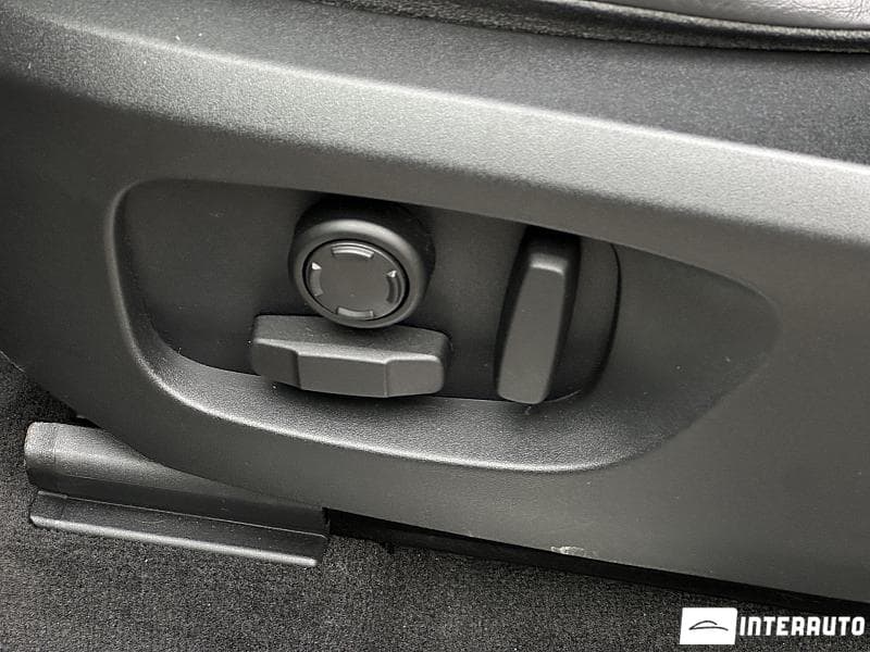 Land Rover Discovery Sport 2017 — Миниатюра 18
