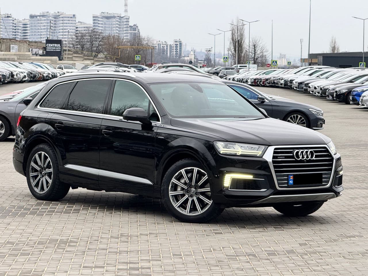 Audi Q7 E-Tron