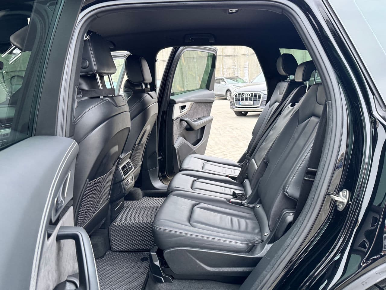 Audi Q7 E-Tron 2016 — Миниатюра 13