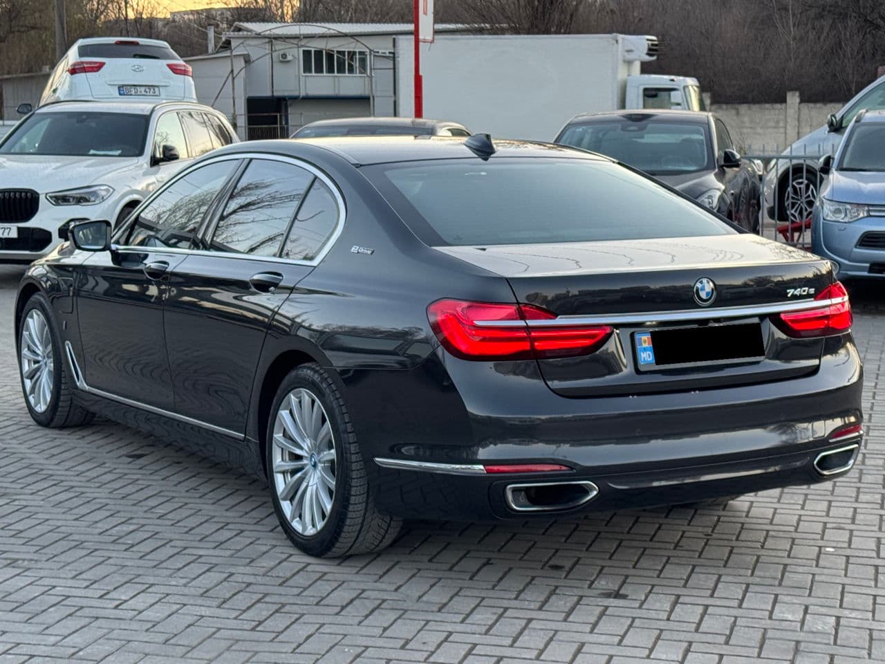 BMW 740e 2018 — Миниатюра 2