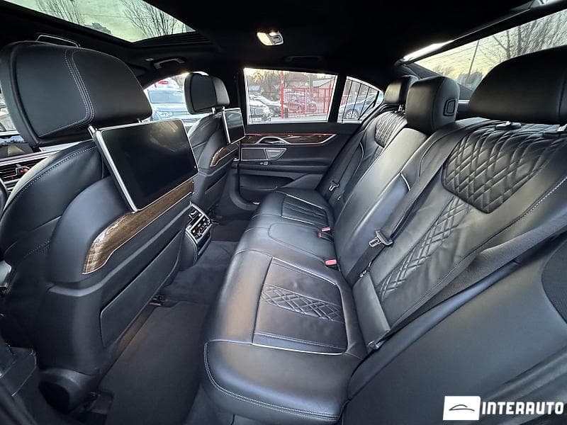 BMW 740e 2018 — Миниатюра 27