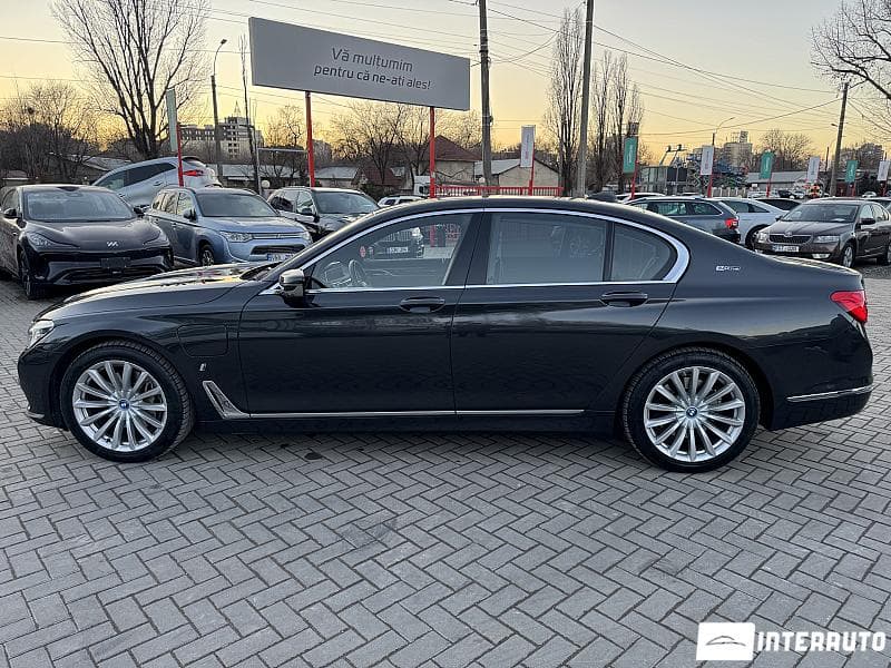 BMW 740e 2018 — Миниатюра 5