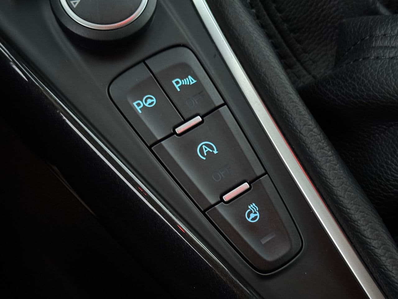 2015 Ford Focus — Miniatură 13
