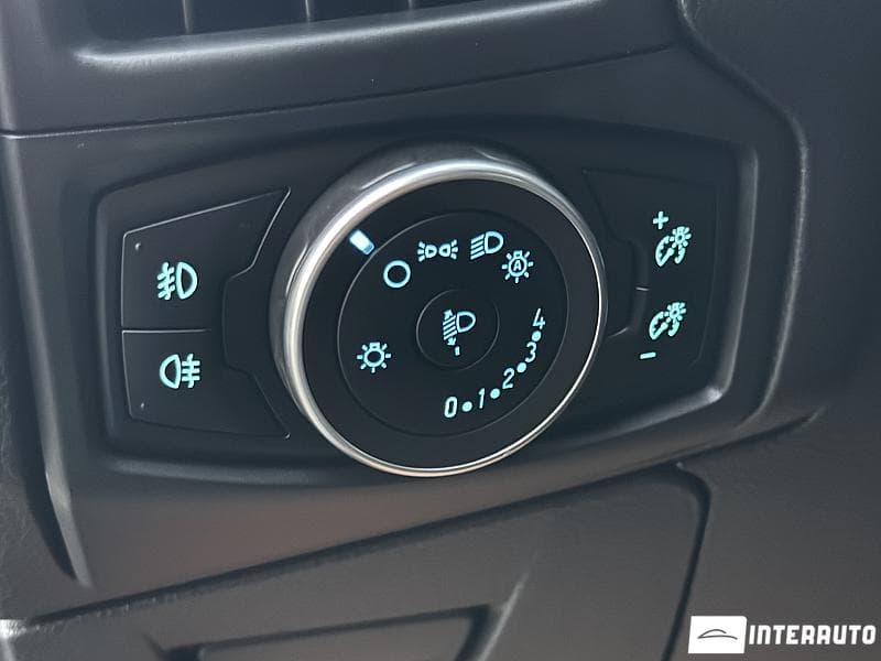 2015 Ford Focus — Miniatură 19