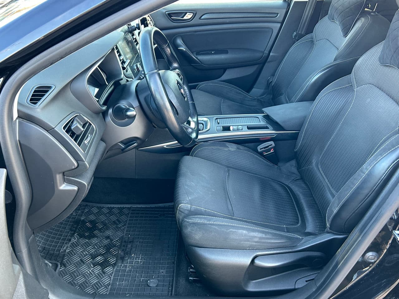 Renault Megane 2016 — Миниатюра 8