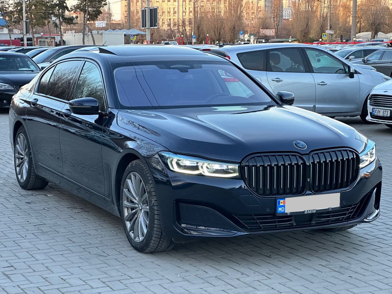 BMW 740 2020 — Миниатюра 3