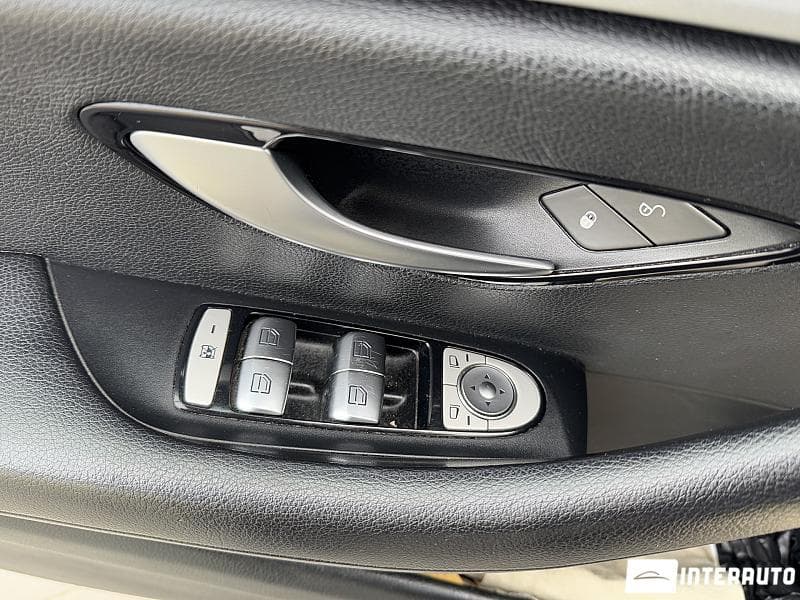 Mercedes E 200 2019 — Миниатюра 16