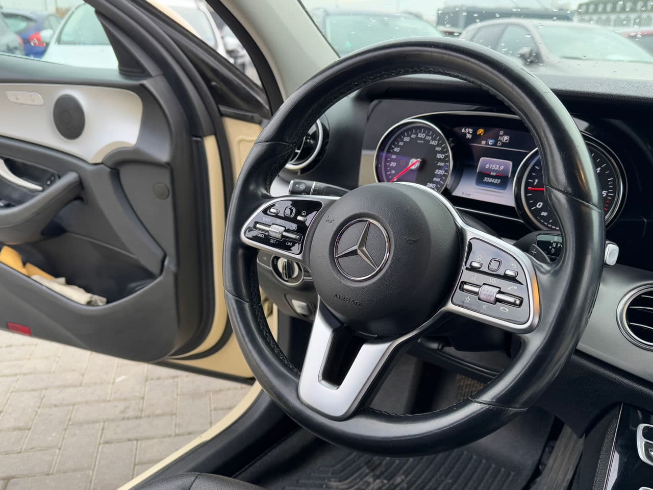 Mercedes E 200 2019 — Миниатюра 7