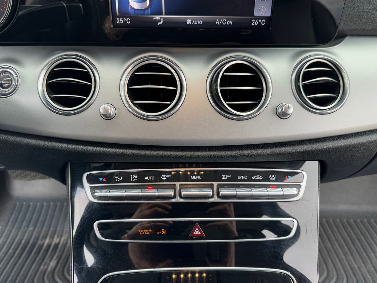 Mercedes E 200 2019 — Миниатюра 10