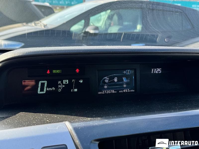 Toyota Prius Plus / V 2016 — Миниатюра 9