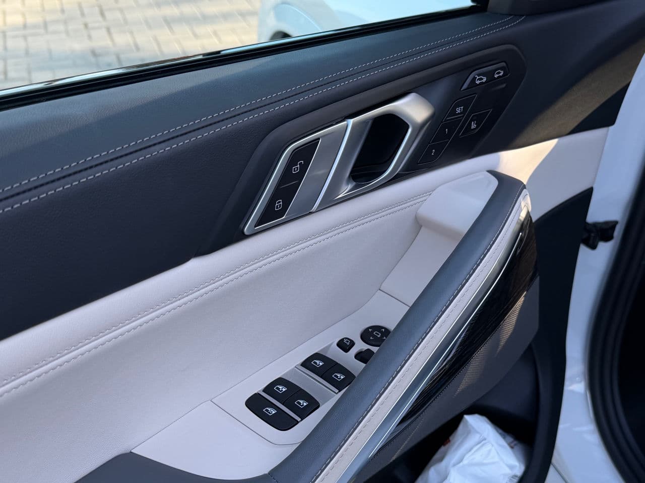 BMW X6 4.0i 2024 — Миниатюра 8