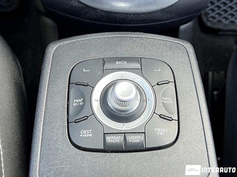 Renault Scenic 2015 — Миниатюра 12