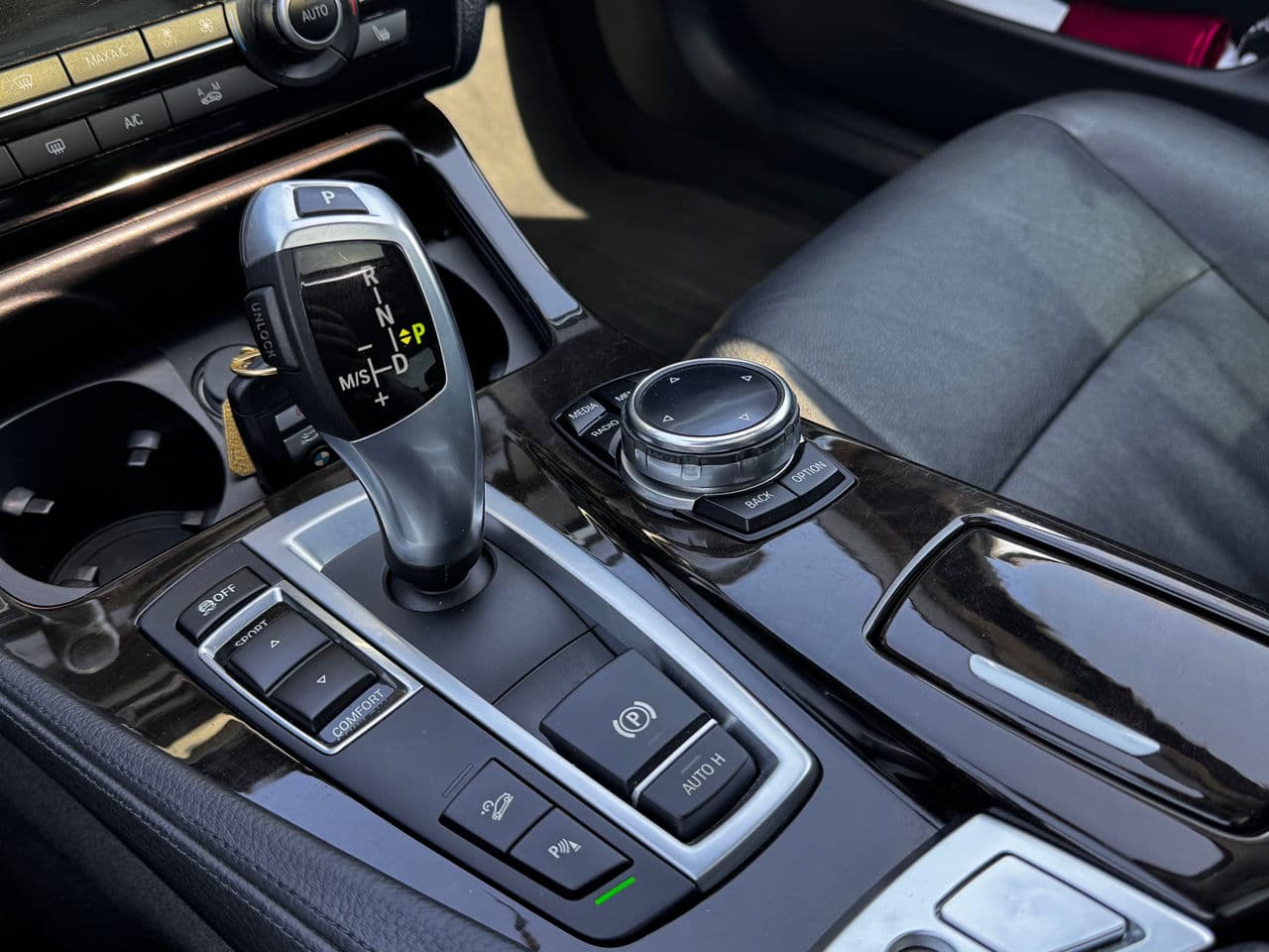 BMW 528 2014 — Миниатюра 12