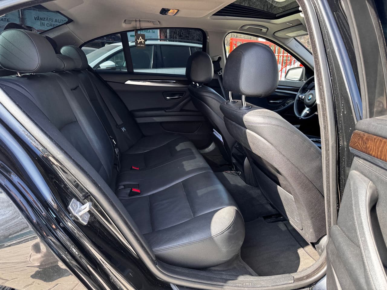 BMW 528 2014 — Миниатюра 17