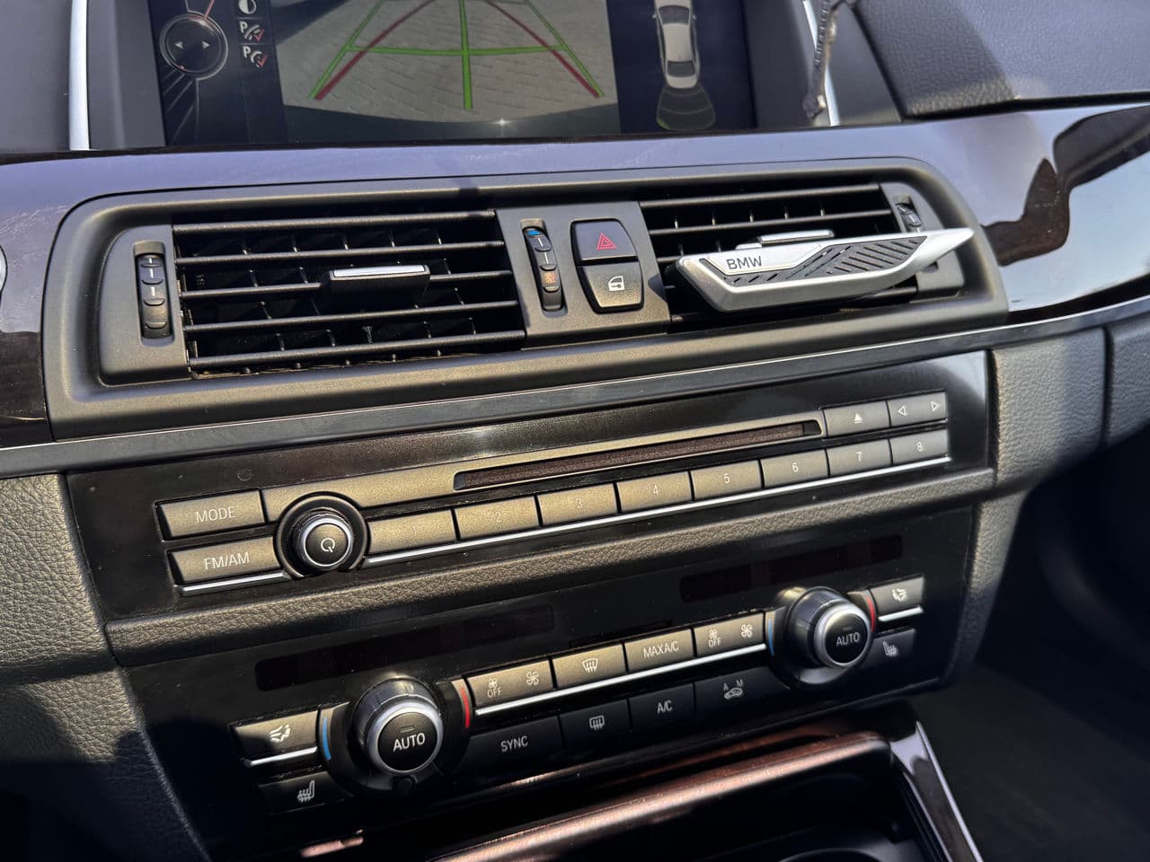 BMW 528 2014 — Миниатюра 11
