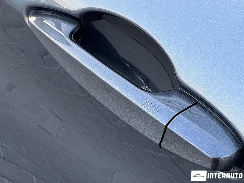 BMW 225XE 2018 — Миниатюра 18