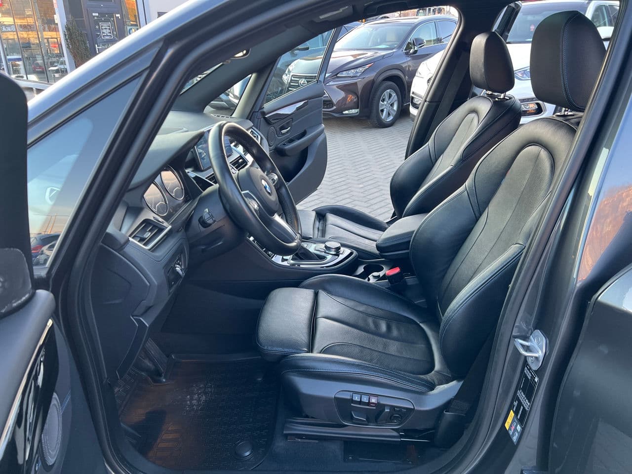 BMW 225XE 2018 — Миниатюра 5
