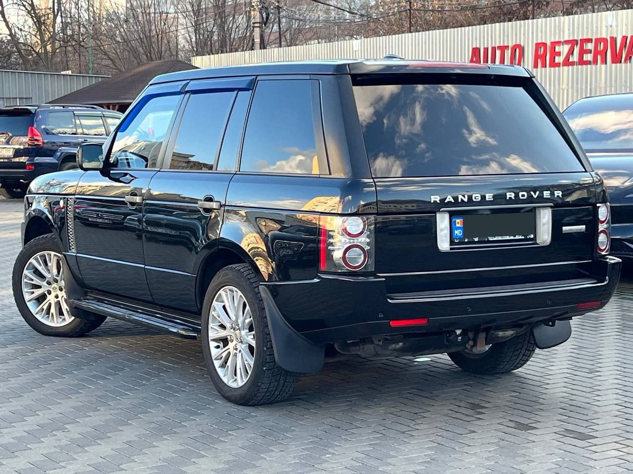 Land Rover Range Rover Vogue 2011 — Миниатюра 4