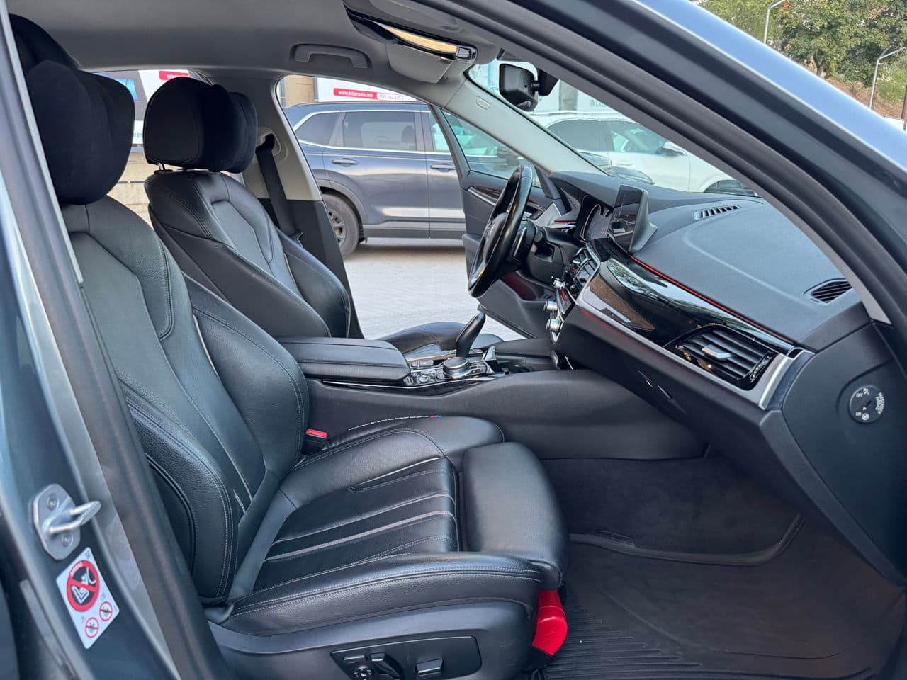 BMW 520 2017 — Миниатюра 15
